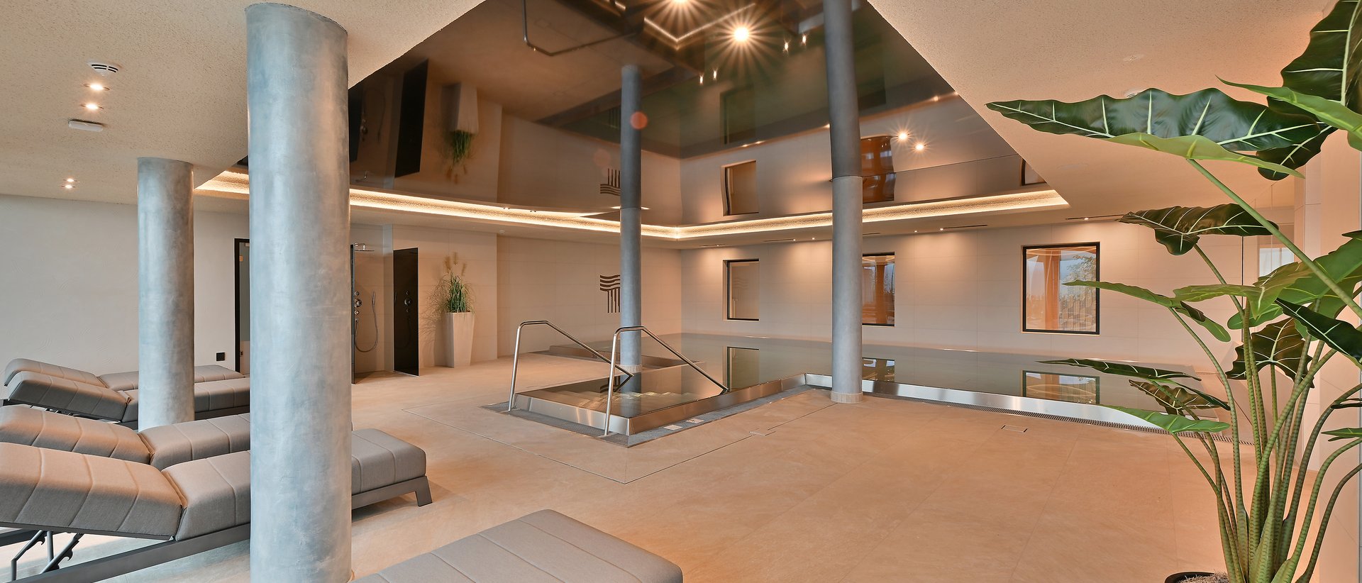 Hotel in Meransen mit Pool Hotel in Meransen mit Pool