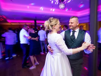 Frisch verheiratet Frisch verheiratet