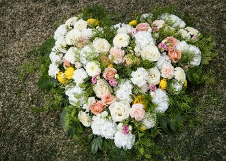 Frisch verheiratet Frisch verheiratet