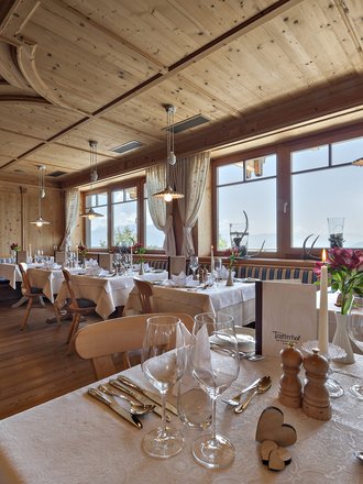 Tratterhof Bildergalerie – Mountain Sky Hotel Tratterhof Bildergalerie – Mountain Sky Hotel